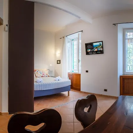 Ibiscus Apartment *