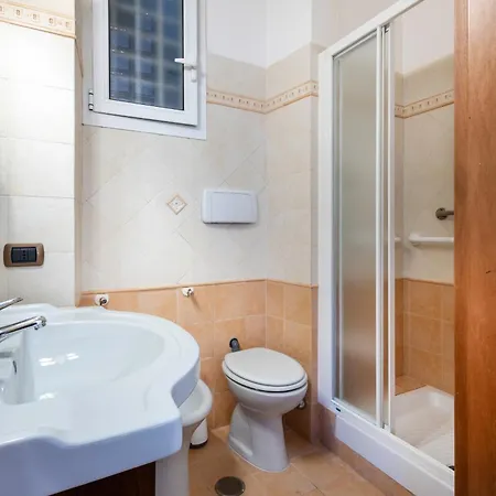 Ibiscus Apartment *